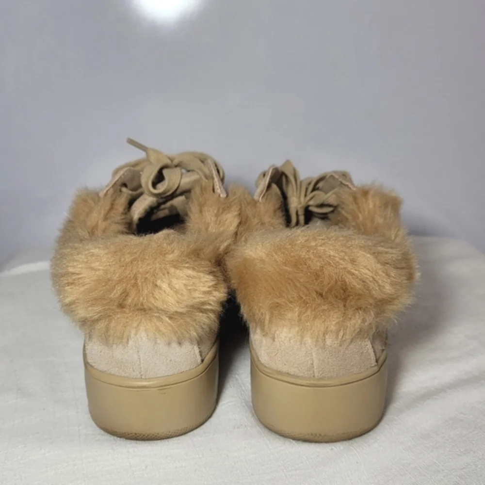 Steve Madden Women's Size 10M Brenner sneakers.